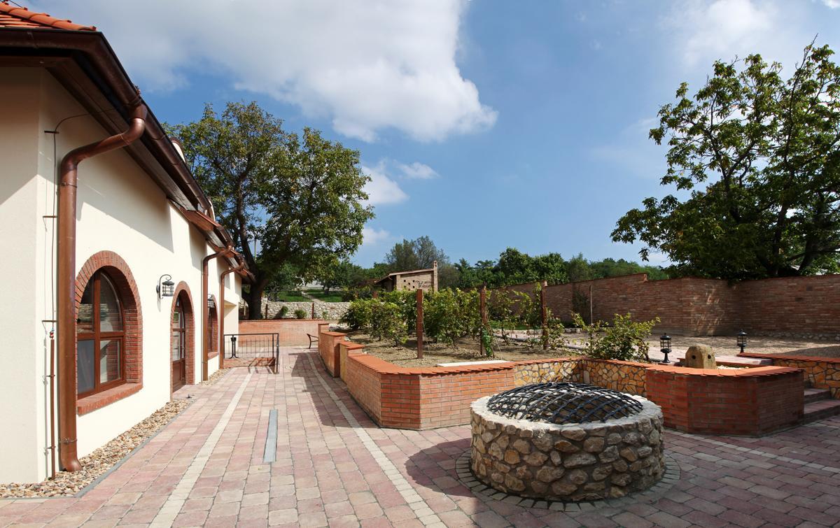 Hotel Vinopa Hustopecze Zewnętrze zdjęcie