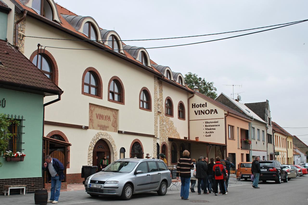 Hotel Vinopa Hustopecze Zewnętrze zdjęcie