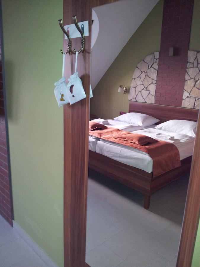 Hotel Vinopa Hustopecze Zewnętrze zdjęcie