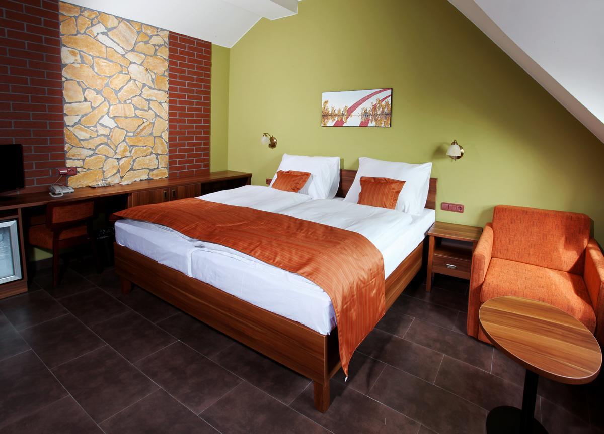 Hotel Vinopa Hustopecze Zewnętrze zdjęcie